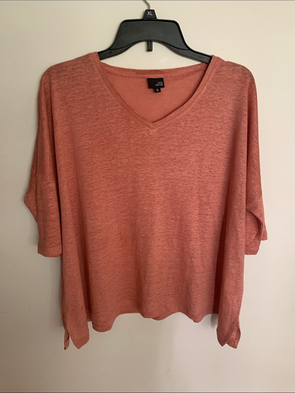 Boxy V-Neck Short Sleeve Tee in Coral